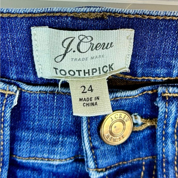 J Crew 8” Rise Toothpick Distressed Jeans / Sz 24 - Picture 8 of 12